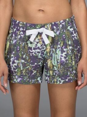 Lululemon Spring Break Away Short Sz 6 in Floral Sport White Multi